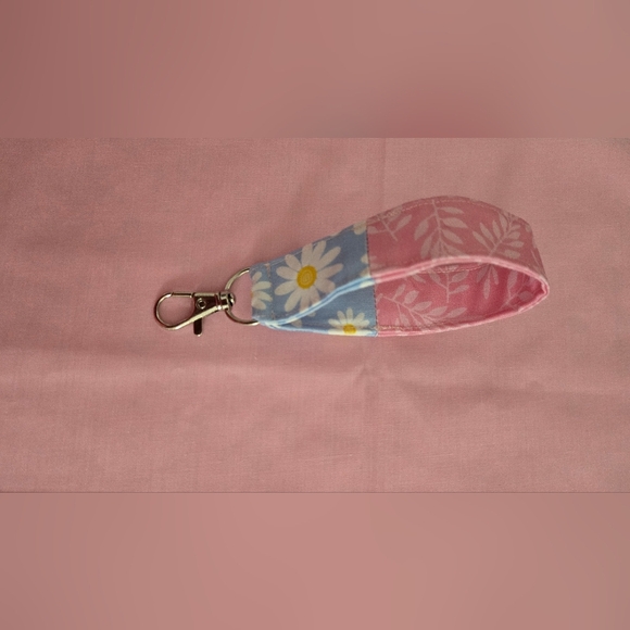 Floral Pink and Blue Wristlet Keychain - Picture 3 of 5